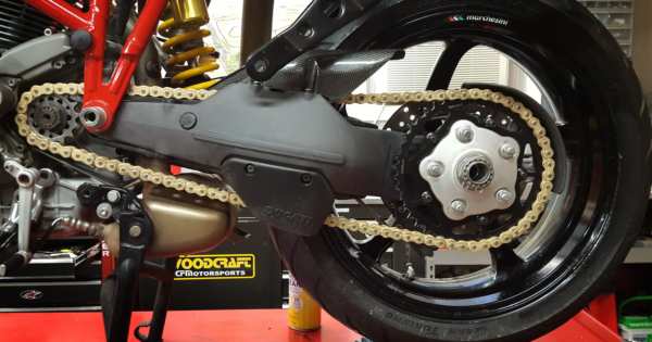 Single Sided Swingarm Chain Adjustment Ducati