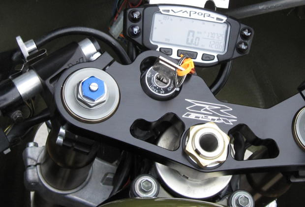 vapor trail tech gauge sv650 race bike