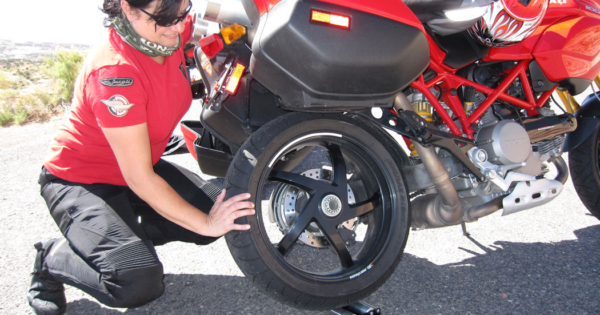 Wheel Jockey Roadside Chain Maintenance