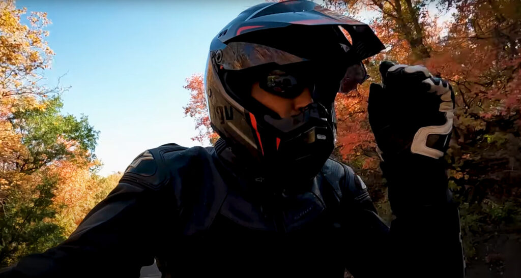 Motorcycle rider full face helmet