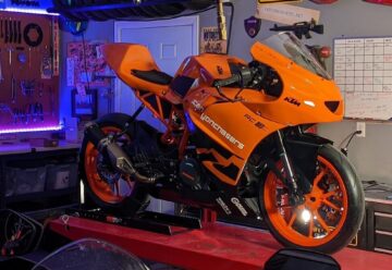 KTM RC 390 Cup Bike Build