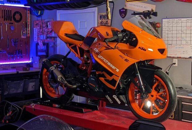 KTM RC 390 Cup Bike Build