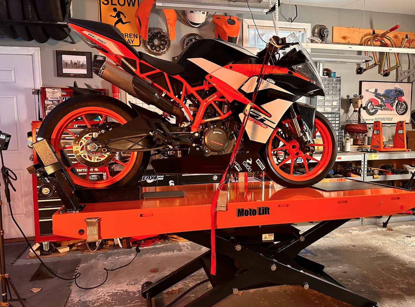 Moto Lift ML 12 Motorcycle Lift Review CanyonChasers