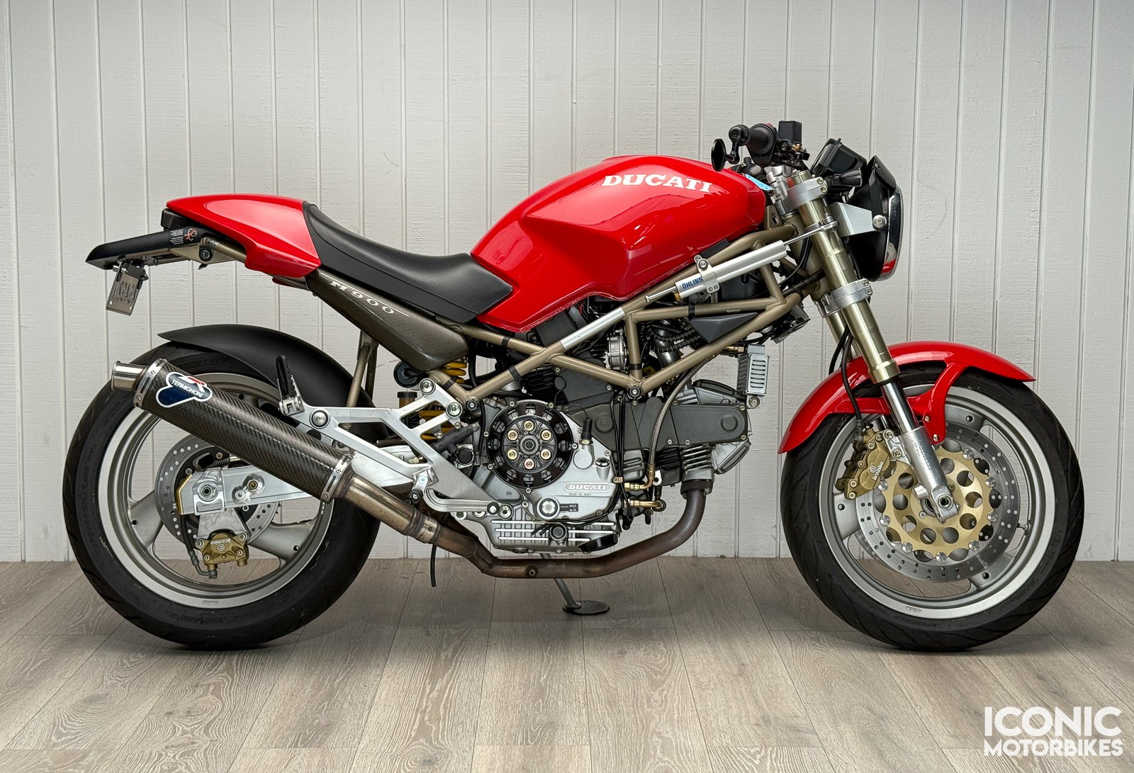 Original 1990s Ducati Monster M900 studio photo